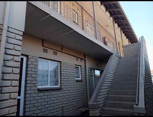 2 BEDROOM APARTMENT FOR SALE IN HOMELAKE